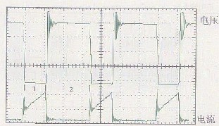 图6 不完全能量转换的开关管电压及电流波形